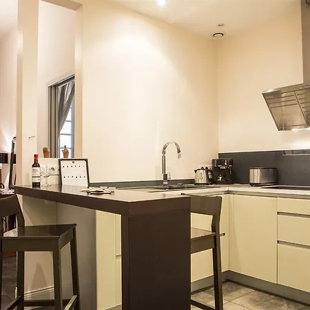 Descazeaux Apartment *