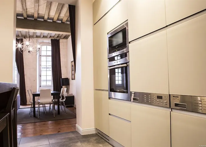 Descazeaux Apartament Bordeaux